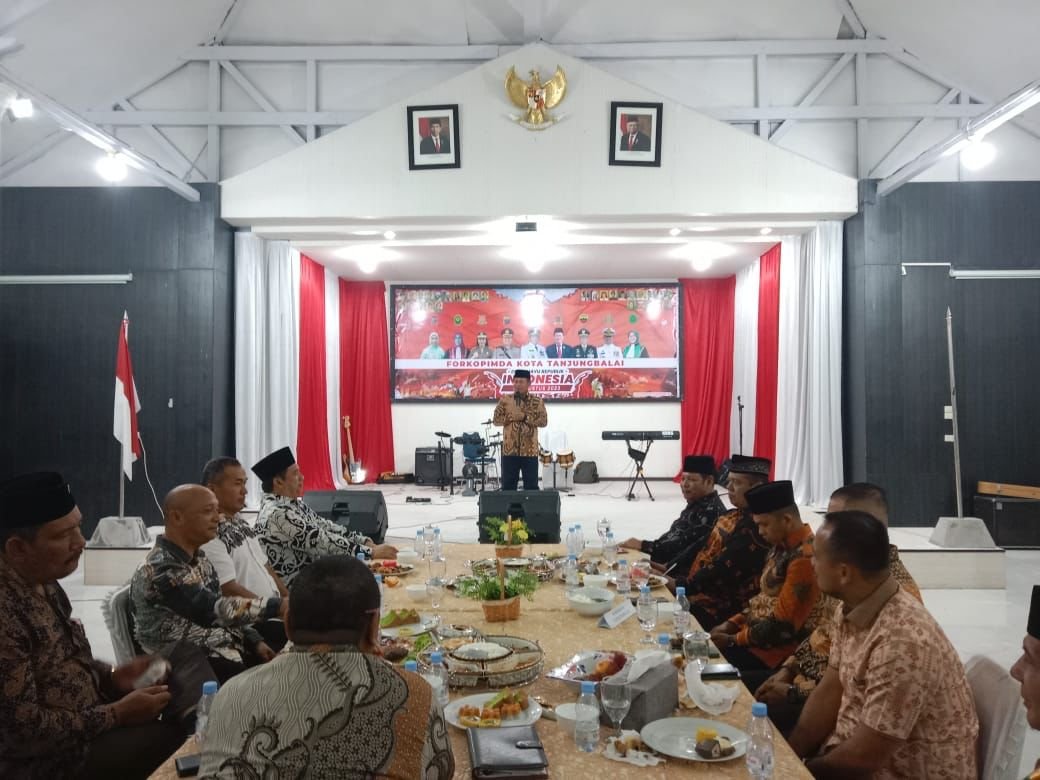 Malam Resepsi Hut Ri Ke 78 Diwarnai Pemberian Hadiah Lomba 1242