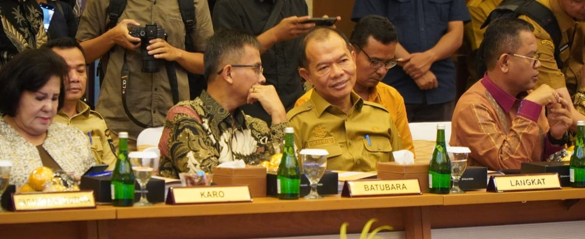 Sekda Amril Hadiri RUPS