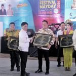 Pj Gubsu Dapat Penghargaan