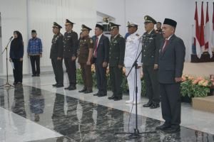 Pjs Bupati Asahan Basarin Yunus Tanjung saat memimpin Upacara Peringatan Hari Kesaktian Pancasila.