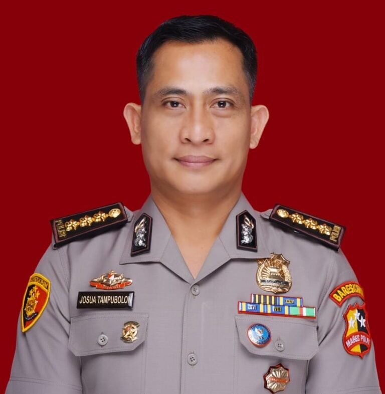 Kombes Pol Josua Tampubolon