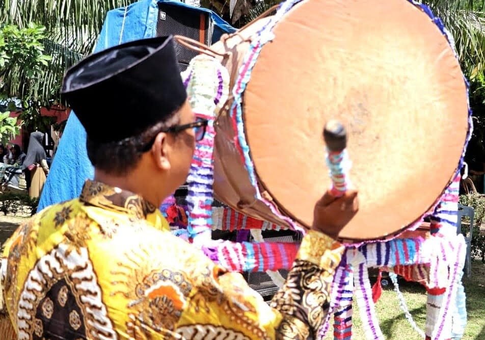 Wakil Bupati Simalungun lakukan pemukulan beduk tanda dibukanya MTQ Ke 51 Tingkat Kecamatan Pematang Bandar