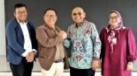 Bupati Simalungun foto bersama usai menerima audiensi Kacab BPJS Kesehatan dan Kanwil BPJS Ketenagakerjaan Sumbagut.