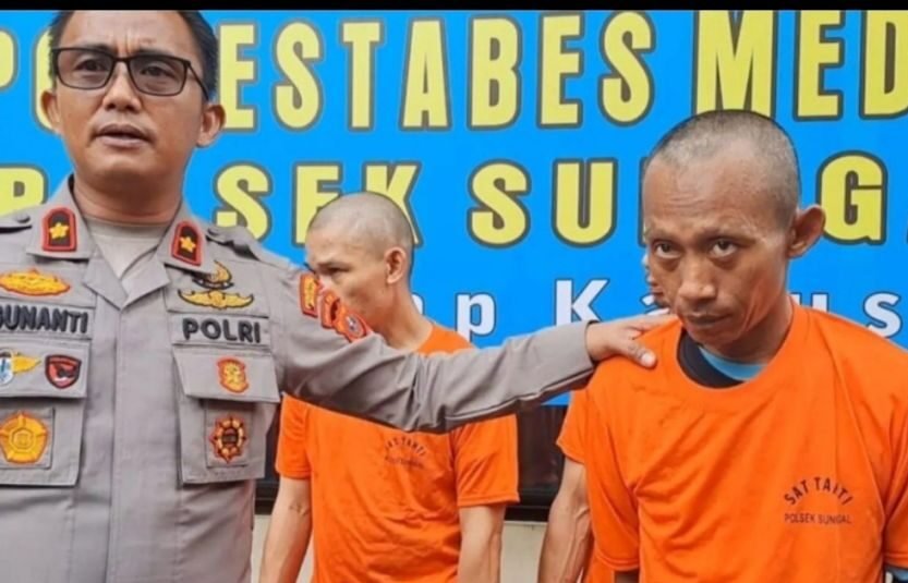 Kapolsek Sunggal Kompol Bambang Gunanti Hutabarat memperlihatkan pelaku bobol rumah.