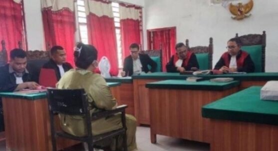 Nina Wati Terdakwa penipuan Casis Polri dituntut JPU 2 tahun pemjara.
