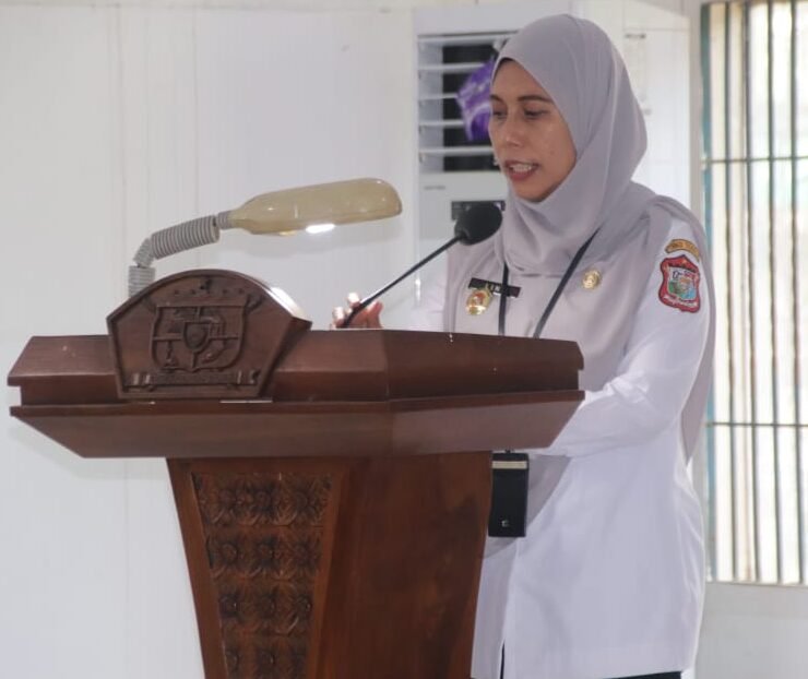 Nurmalini Marpaung bacakan pidato Wali Kota Tanjung Balai dalam rapat paripurna DPRD Kota Tanjung Balai.  