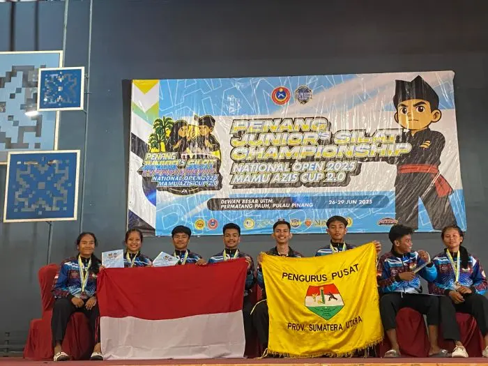 Atlet pencak silat asal Kabupaten Deli Serdang meraih medali di kejuaraan silat Malaysia. 