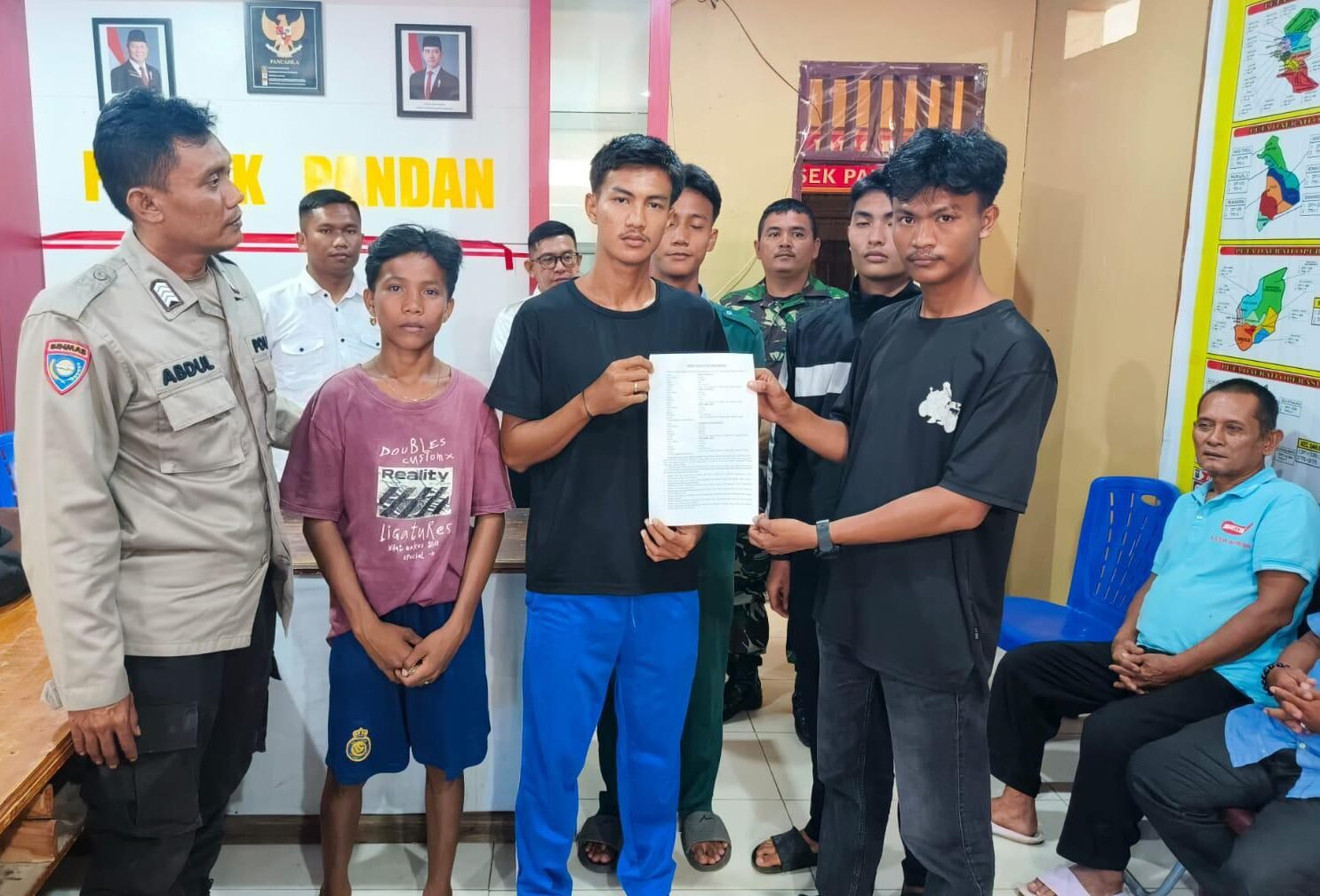 Polsek Pandan berhasil memediasi konflik muda-mudi Kelurahan Hajoran dengan damai. Dan sama-sama menandatangani berita Acara Surat Perjanjian