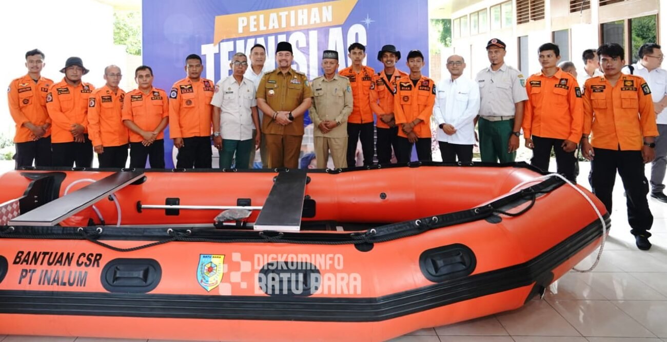 Bupati Batu Bara, H.Baharuddin Siagian bersama peserta pelatihan