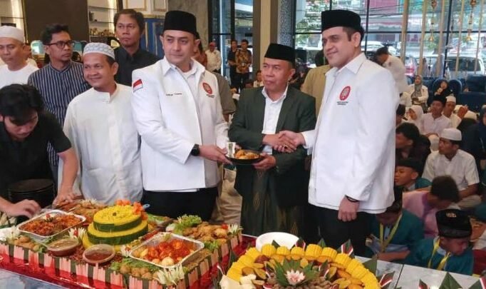 Suasana acara pendeklarasian berdirinya Partai Rakyat Indonesia pada Jumat, 8 Agustus 2025 di kawasan Tebet, Jakarta Selatan.