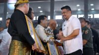 Gubernur Sumut, Bobby Nasution menghadiri 3rd International Indonesian Pencak Silat Open Championship 2025 yang dibuka secara langsung oleh Wakil Menteri Pemuda dan Olahraga Indonesia Taufik Hidayat di Gedung Serbaguna Pemprov Sumut, Jalan William Iskandar, Deliserdang, Senin (4/8/2025).