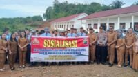 Kapolsek Sibabangun bertindak selaku Inspektur Upacara Bendera, di SMKN 1 Pulo Pakkat Kecamatan Sibabangun, Senin (11/8/2025).