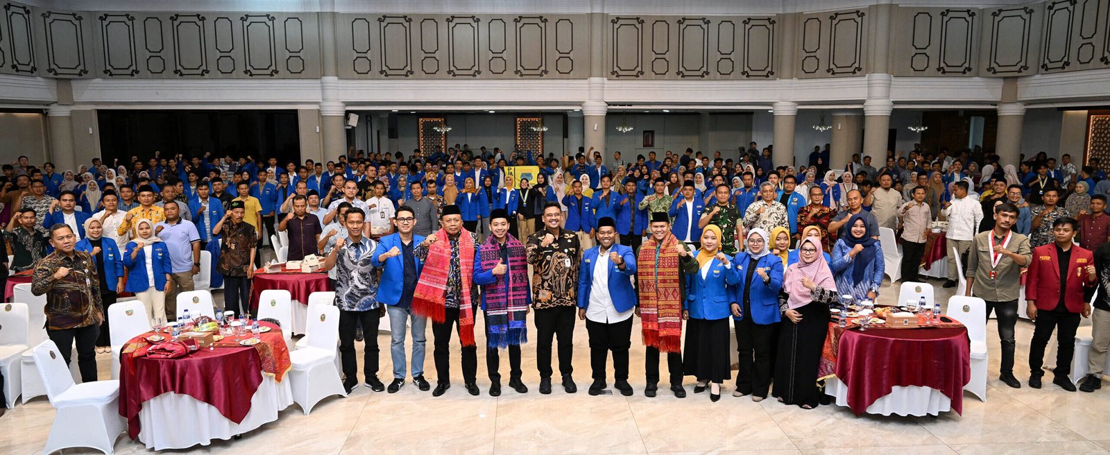 Gubernur Sumut Bobby Nasution menghadiri Pelantikan Pengurus Koordinator Cabang Pergerakan Mahasiswa Islam Indonesia (PMII) Sumut Masa Khidmat 2025-2027 di Aula Raja Inal Siregar, lantai 2 Kantor Gubernur Sumut, Jalan Diponegoro No. 30, Medan,