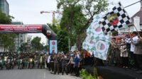 Gubernur Sumatera Utara (Sumut) Muhammad Bobby Afif Nasution bersama Pangdam I Bukit Barisan Mayjen TNI Rio Firdianto, Ketua DPRD Sumut Erni Ariyanti Sitorus, Kapolda Sumut Irjen Pol Whisnu Hermawan Februanto, Kajati Sumut Harli Siregar, Walikota Medan Rico Tri Putra Bayu Waas, Wakil Bupati Deliserdang Lom Lom Suwondo, serta Walikota Binjai Amir Hamzah saat Apel Gelar Pasukan Patroli Gabungan Simpatik untuk Indonesia Damai di Lapangan Benteng