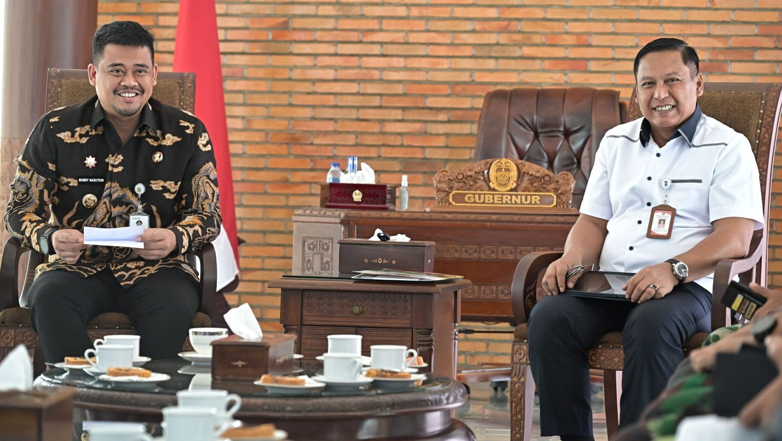 Gubernur Sumut Muhammad Bobby Afif Nasution didampingi sejumlah pimpinan OPD Pemprov Sumut mengikuti kegiatan Asistensi, Monitoring dan Evaluasi Pasca Aksi Unjuk Rasa di Beberapa Daerah, yang diselenggarakan di Anjungan Lantai 9, Kantor Gubernur Sumut, Jalan Pangeran Diponegoro Nomor 30 Medan