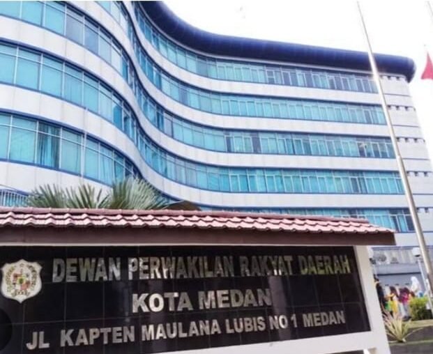 Gedung D{RD Kota Medan
