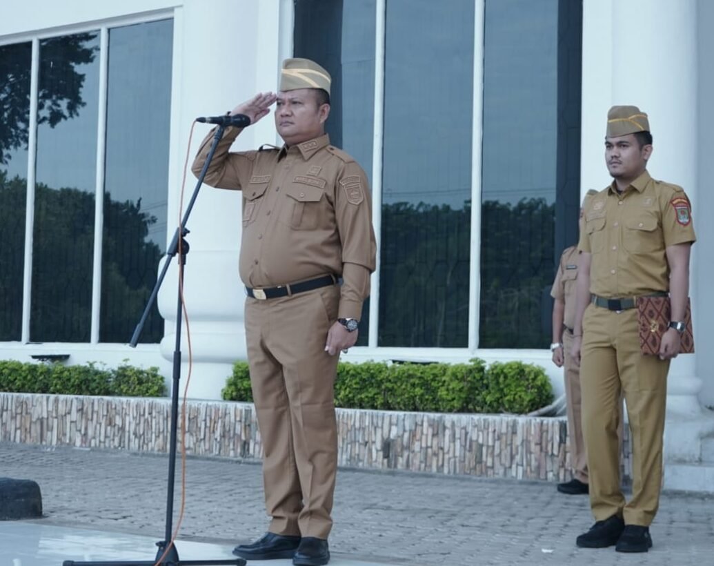 Rianto memimpin apel gabungan Bulan September 2025..