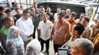 Gubernur Sumatera Utara (Sumut) Muhammad Bobby Afif Nasution mendampingi Menteri Perumahan dan Kawasan Permukiman (PKP) Maruarar Sirait, serta Menteri Dalam Negeri (Mendagri) Tito Karnavian saat meninjau Mall Pelayanan Publik (MPP) Kota Medan di Jalan Iskandar Muda,