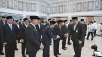 Gubernur Sumatera Utara (Sumut) Bobby Nasution melantik Pejabat Administrator dan Pejabat Pengawas di Lingkungan Pemerintah Provinsi Sumut, di Aula Raja Inal Siregar Kantor Gubernur Sumut Jalan Diponegoro Nomor 30 Medan