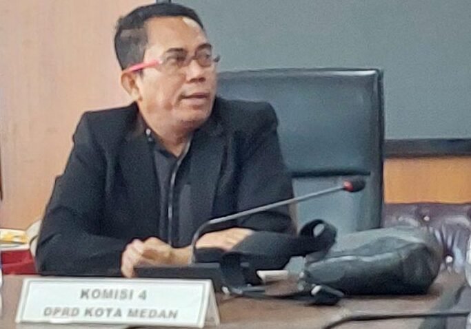 Ketua Komisi IV Paul Mei Anton Simanjuntak