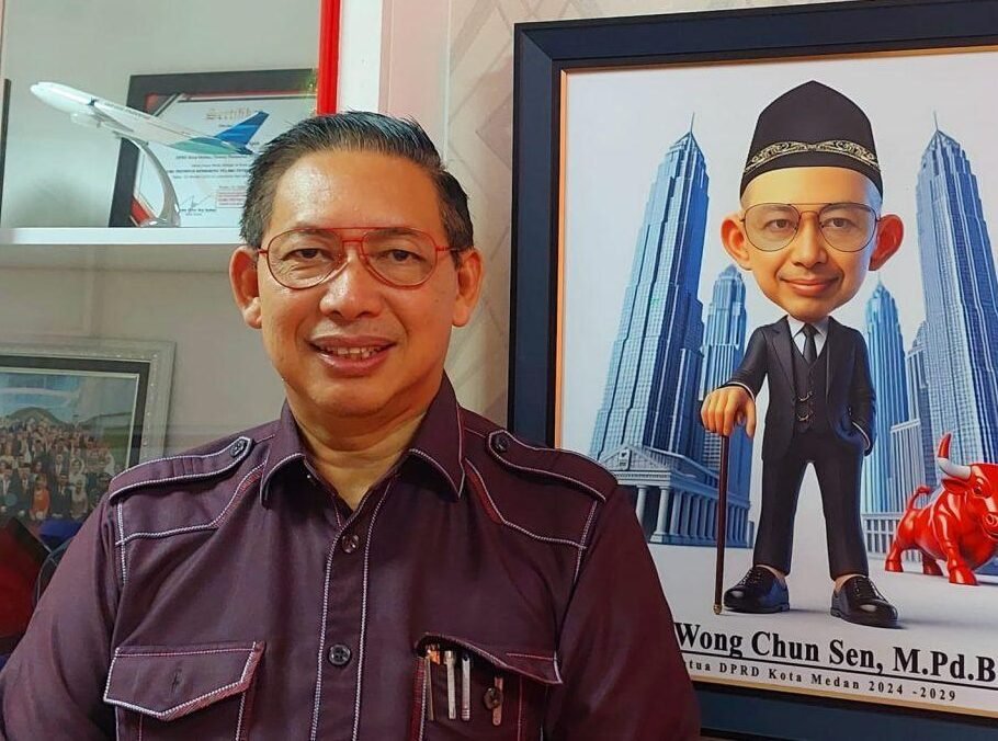 Ketua DPRD Medan Drs Wong Cun Sen