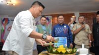 Kepala Dinas Komunikasi Dan Informatika Provinsi Sumatera Utara (Sumut) Erwin Hotmansah Harahap menghadiri dan memberikan sambutan pada Syukuran HUT ke-6 Media Delegasi di Marihot Corner Coffee Jalan Pusuk Buhit Pangururan Kabupaten Samosir