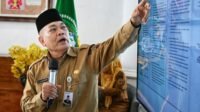 Kepala Dinas Sosial (Dinsos) Asren Nasution menjelaskan program Sekolah Rakyat, dalam Konferensi Pers bertema Memutus Mata Rantai Kemiskinan dan Perlindungan Kelompok Rentan, yang difasilitasi Dinas Kominfo Sumut, di Lobby Dekranasda, Kantor Gubernur Sumut, Jalan Pangeran Diponegoro Nomor 30 Medan