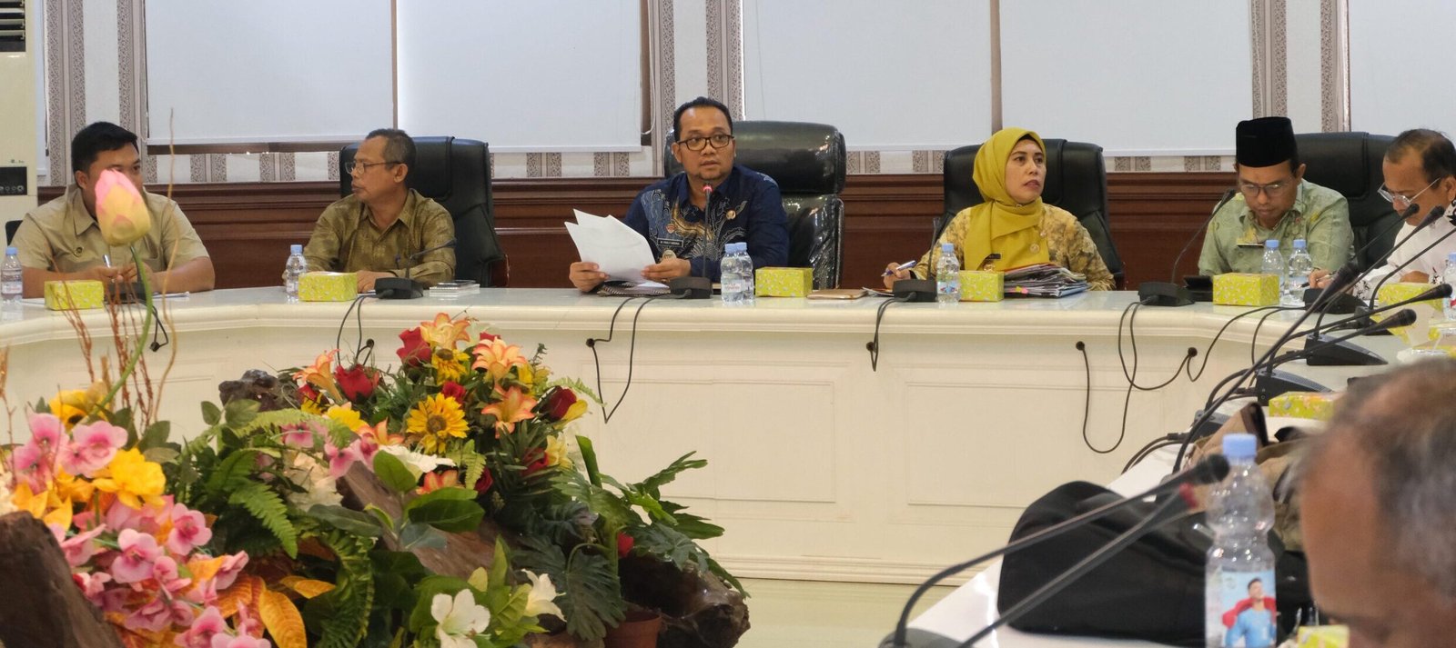 Muhammad Fadly Abdina saat memimpin rakor bersama BGN Kota Tanjung Balai.