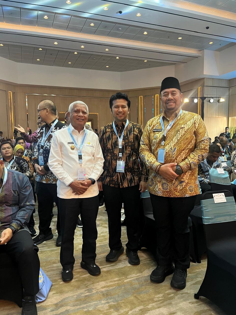 Bupati Batu Bara H.BaharSiagian  bersama Wakil Gubernur Sumut.