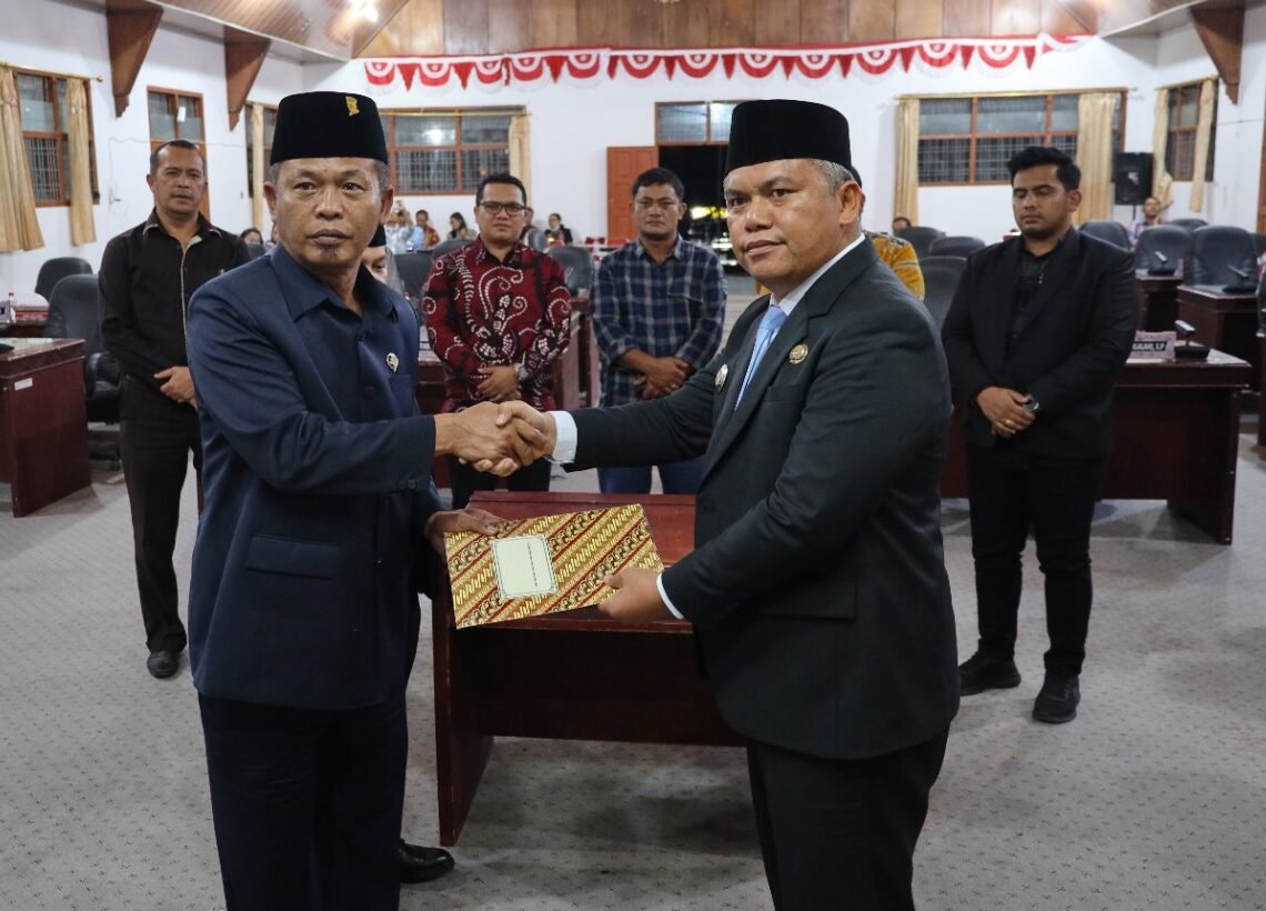 Pemkab dan DPRD Taput setujui pembentukan perangkat daerah jadi 38 unit.t#