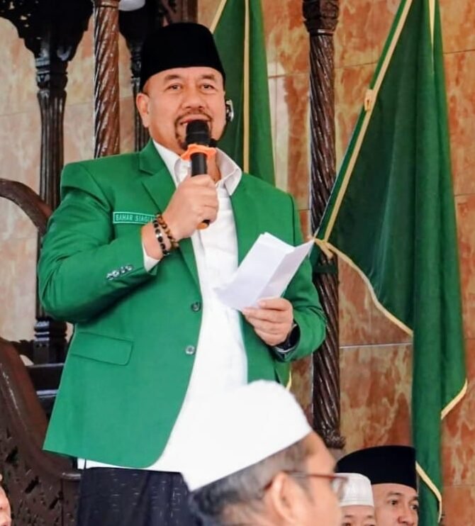 Bupati Batu Bara, Haji Baharuddin Siagian.