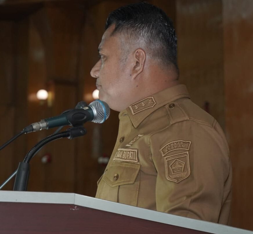 ianto tanggapi Pandangan Fraksi-Fraksi DPRD Kabupaten Asahan.