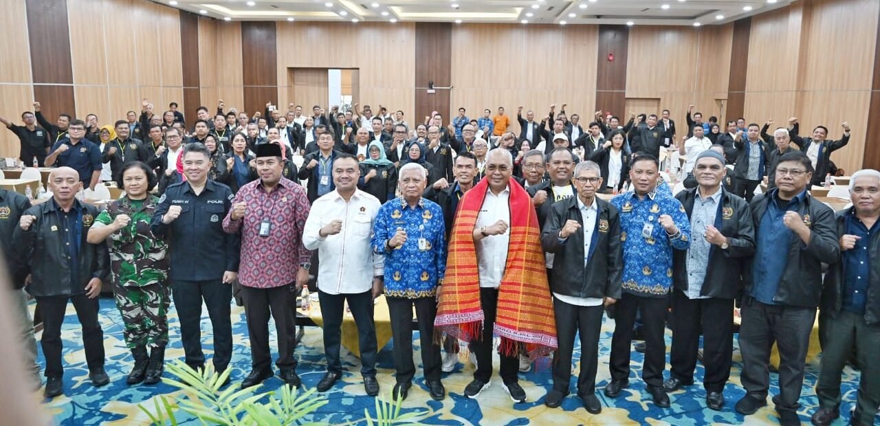 Wakil Gubernur Sumatera Utara (Sumut) Surya membuka Rapat Kerja Daerah (Rakerda) Persatuan Wartawan Indonesia (PWI) Provinsi Sumatera Utara Tahun 2025 di Hotel Grand Inna Jalan Balai Kota Medan,