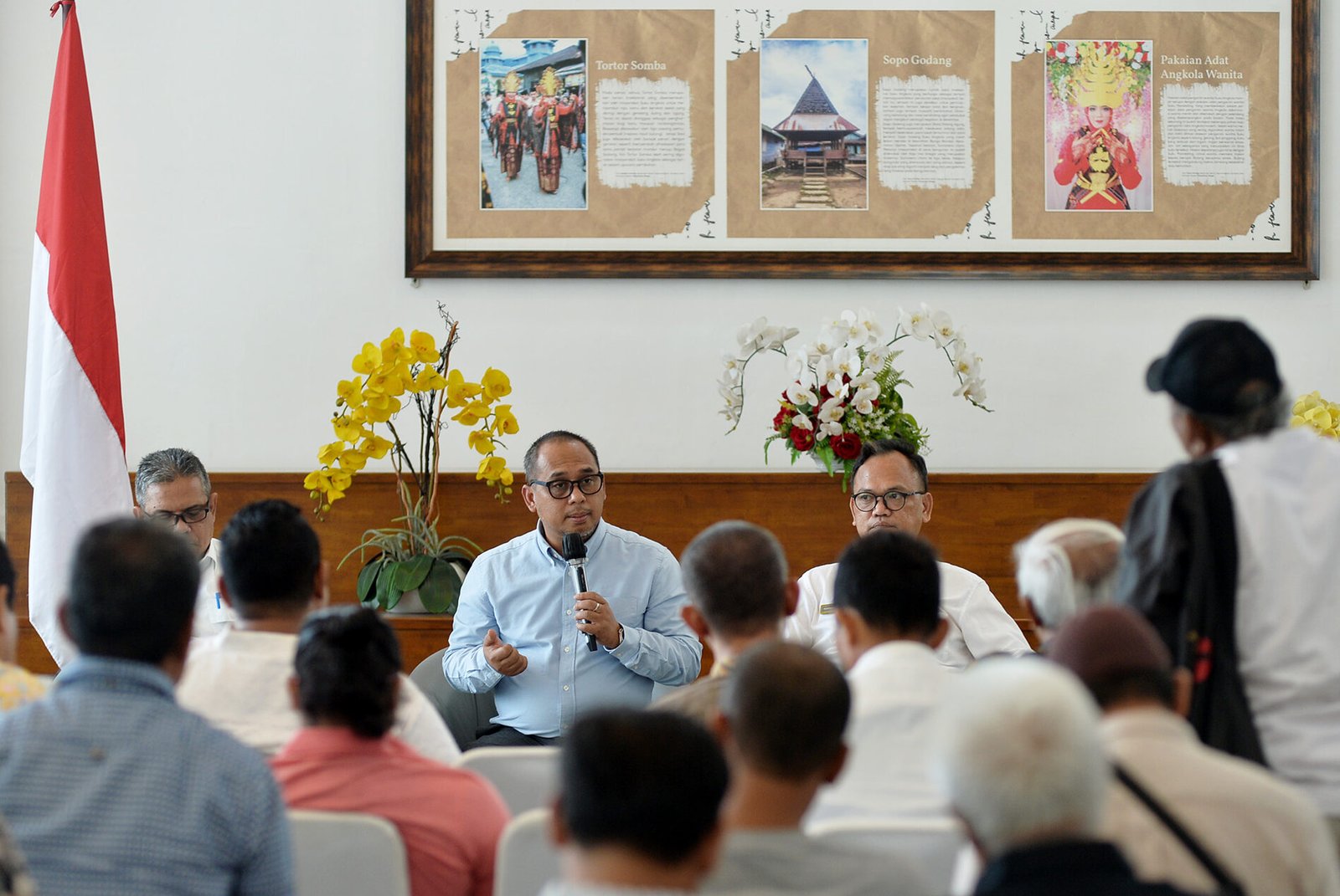 Pemerintah Provinsi Sumatera Utara (Sumut) melalui Dinas Pekerjaan Umum dan Penataan Ruang (PUPR) Provinsi Sumut melakukan Konferensi Pers terkait Realisasi Pembangunan Infrastruktur Tahun 2025 dan Rencana Tahun 2026, serta Progres Penanganan Infrastruktur Pasca Bencana. Kegiatan yang difasilitasi Dinas Kominfo Sumut ini berlangsung di Lobby Dekranasda Lantai 1 Kantor Gubernur Sumut Jalan Diponegoro 30 Kota Medan, Rabu (28/1/2026).