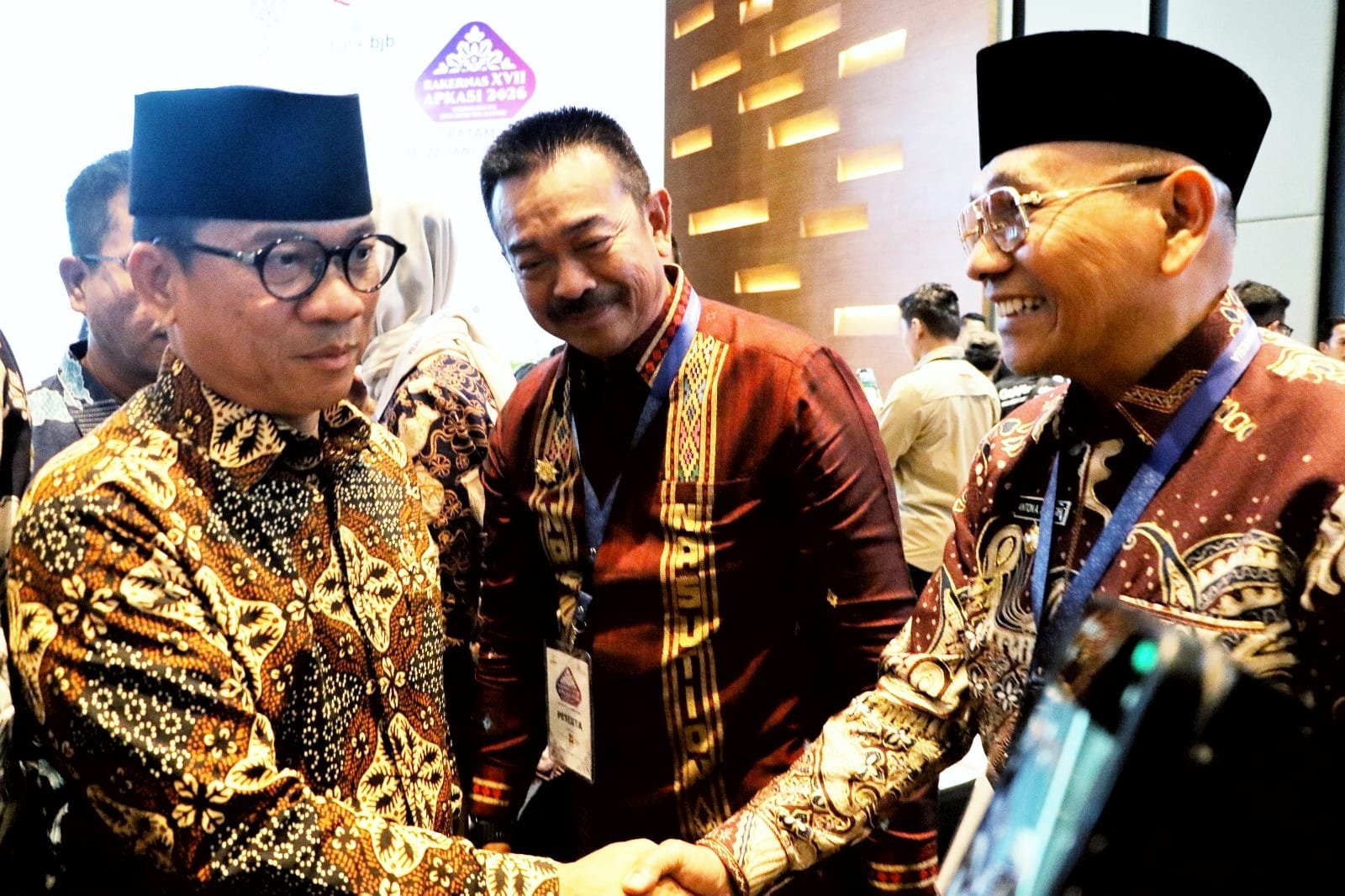 Bupati Simalungun saat Ikuti Penutupan Rakernas XVII APKASI Tahun 2026.