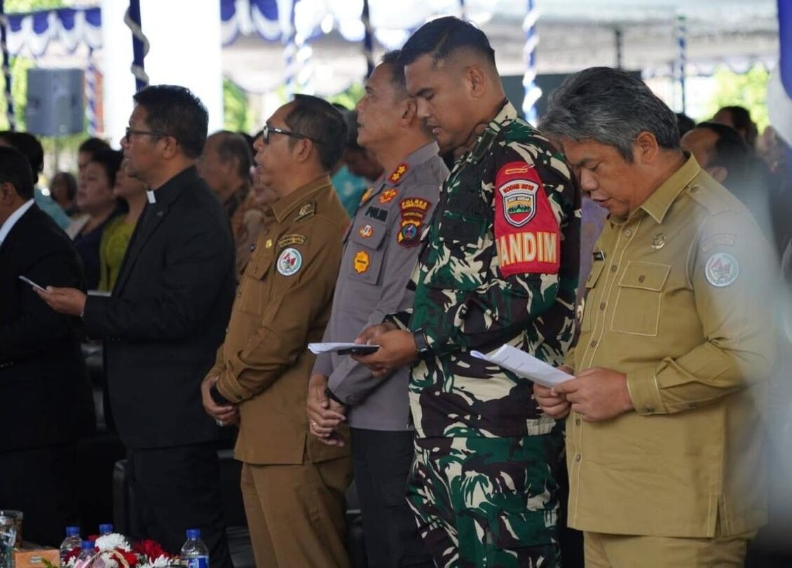 Bupati Taput dan Bupati Humbahas bersama Forkopimda hadiri acara syukuran di Kantor Pusat HKBP Pearaja Tarutung.