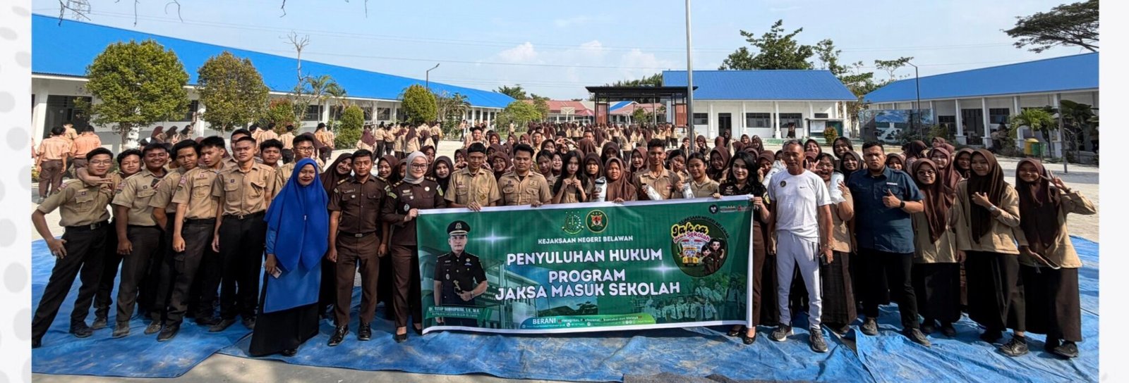 Kejari Belawan melaksanakan Kegiatan Jaksa Masuk Sekolah di SMA Negeri 16 Medan.