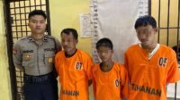 Polres Tapteng amankan 3 pelaku penjarahan swalayan Bina Pandan, Senin (26/1/2026).