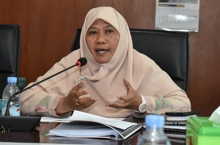 Anggota Komisi III DPRD Medan Hj Sri Rezeki AMd