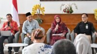Temu Pers bersama dengan Dinas Sosial Provinsi Sumatera Utara dan Bidang Statistik Sektoral Dinas Komunikasi dan Informatika Provinsi Sumut, tentang “Penanganan Kemiskinan di Sumatera Utara". Kegiatan ini difasilitasi Dinas Kominfo Sumut yang berlangsung di Lobby Dekranasda Lantai 1 Kantor Gubernur Sumut Jalan Diponengoro Nomor 30 Medan