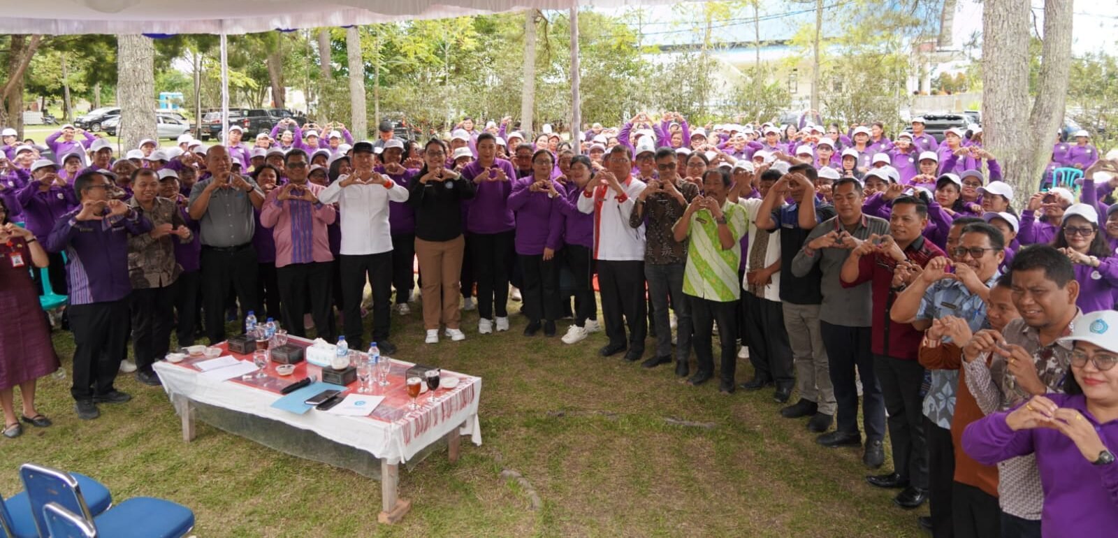 Bupati Taput JTP Hutabarat buka Jambore PKK 2026 di Jetun Silangit dihadiri Ketua PKK Ny.Nely Angelina.