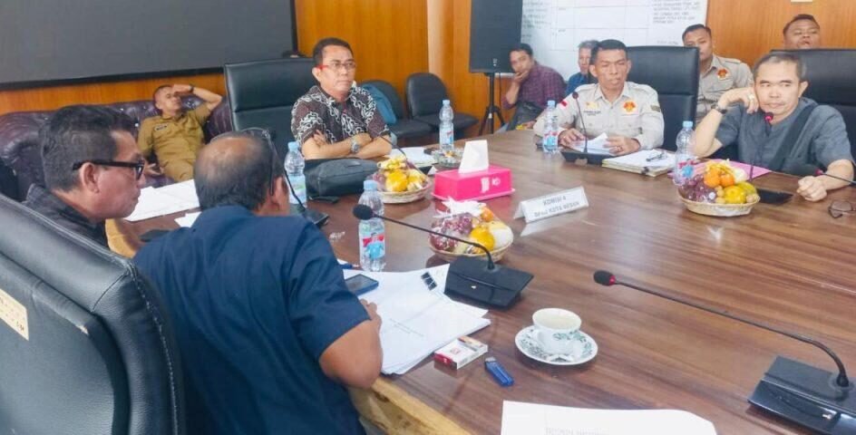 Rapat yang dipimpin Paul berlangsung dinamis. Selain anggota komisi Edwin Sugesti dan Antonius Tumanggor, rapat juga dihadiri Ketua DPC Macan Asia Indonesia (MAI) Kota Medan, Suwarno, S.E., M.M., didampingi Sekretaris Zullifkar AB, S.T., Bendahara Said Ilham Assegaf, S.H., M.I.Kom., Kabid Hukum dan Advokasi Andrean F. Situmorang, S.H., Wadan Satgas Adi Syahputra serta sejumlah pengurus tingkat kecamatan.