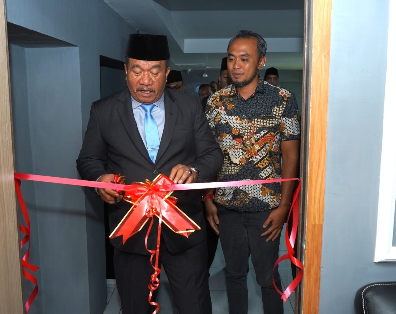 Peresmian Studio Podcast “Asahan Bicara”Ditandai dengan pengguntingan pita oleh Bupati Asahan Taufik Zainal Abidin