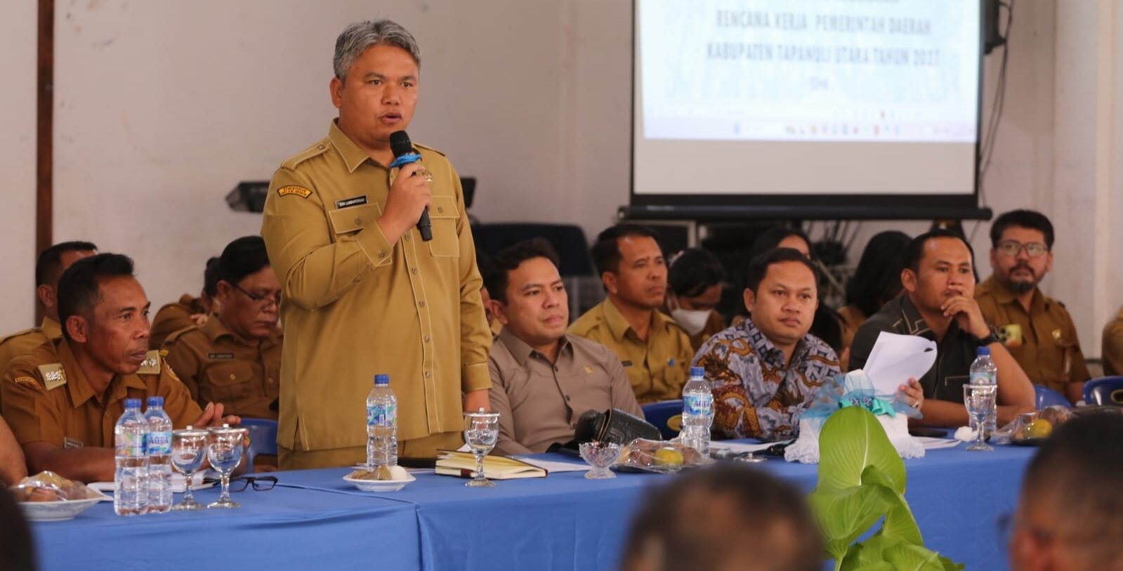 Wabup Taput pada Musrenbang Adiankoting tekankan semangat sinergitas sukseskan program.