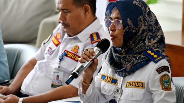 Dinas Perhubungan Provinsi Sumatera Utara, memberikan keterangan Pers kepada awak media terkait “Realisasi Bus Listrik Medan, Binjai, Deliserdang (Mebidang), Mudik Gratis dan Jalur Aman Pulang Kampung" di Lobby Dekranasda Lt.1, Kantor Gubernur Sumatera Utara, Jumat (6/3/2026).