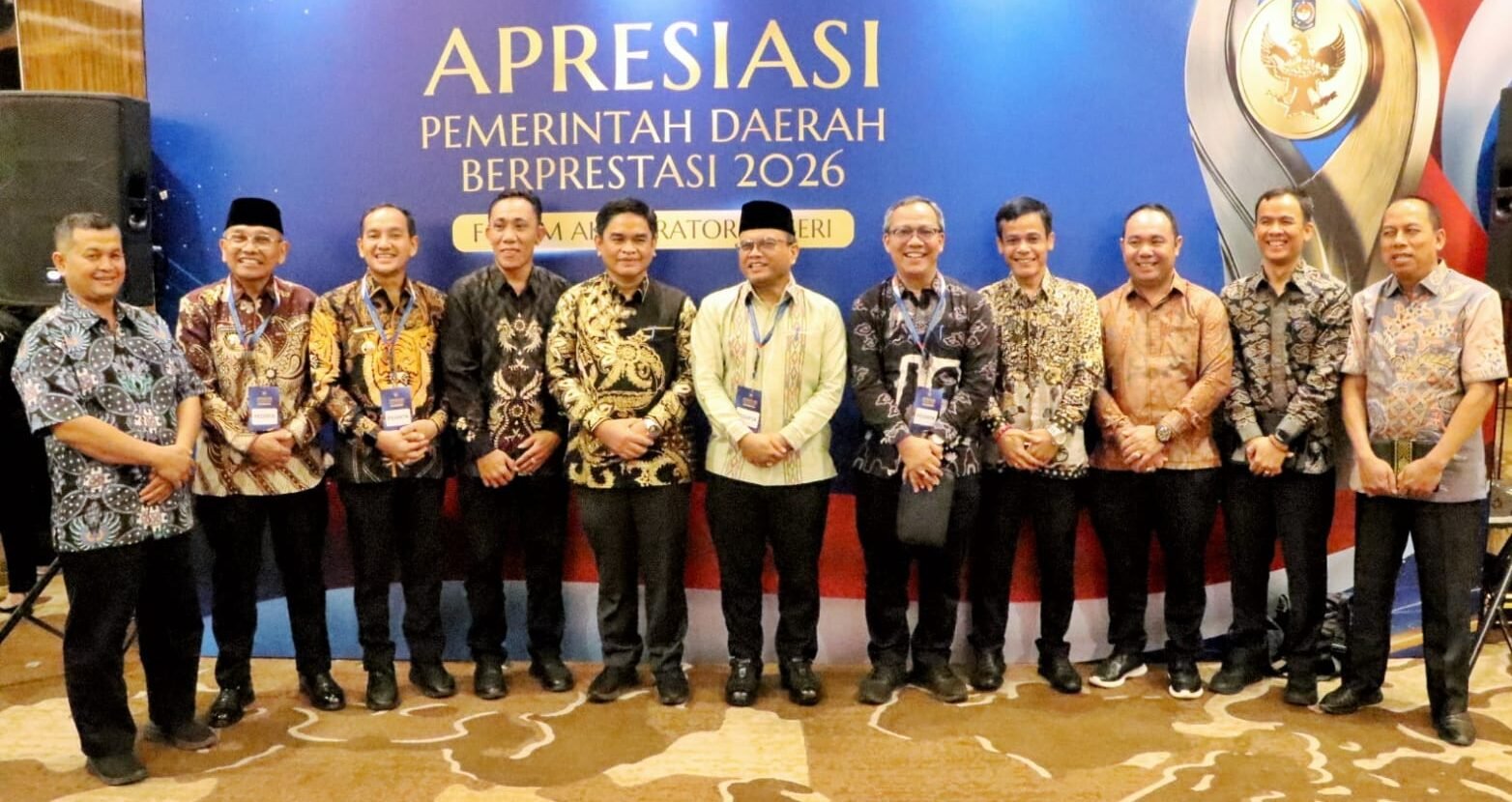 Bupati Simalungun (no.2 dari kiri) saat hadiri Forum Akselerator Negeri Kemendagri. *