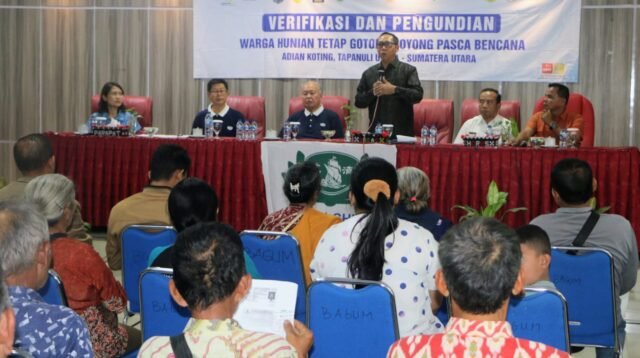 Pengundian 70 Rumah Huntap pasca bencana di Adiankoting dipimpin Bupati Taput JTP Hutabarat.