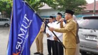Wakil Bupati Batu Bara, Syafrizal, S.E., M.AP., saat melepas keberangkatan peserta Manasik Haji Akbar.