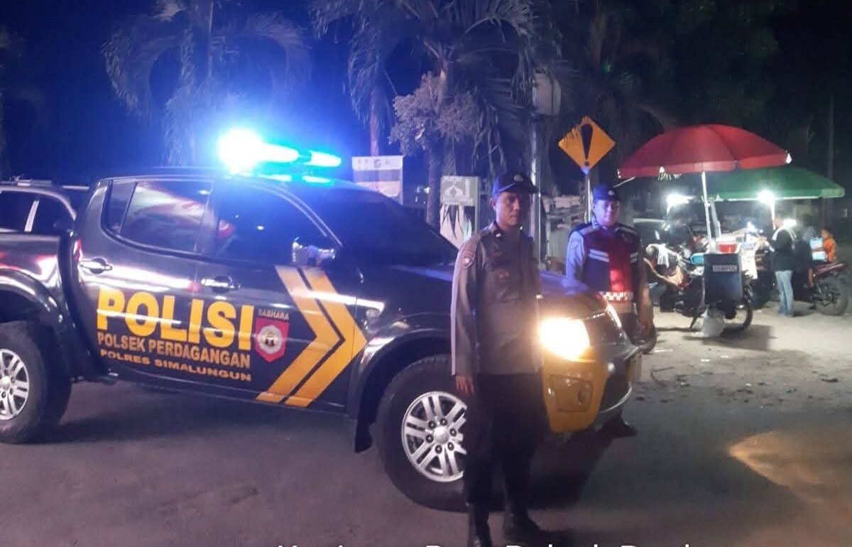 Kepolisian melakukan Patroli.