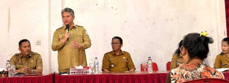 Pendistribusian KKS dan pembukaan rekening PKH dan Program Sembako tahap I 2026 di Tarutung.